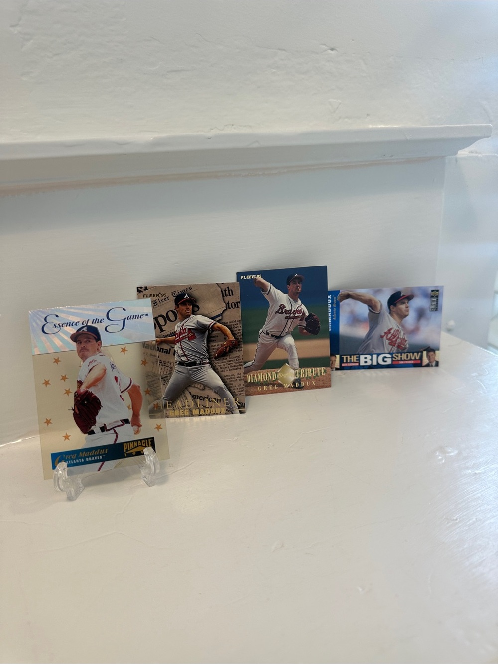 Greg Maddux Atlanta Braves Baseball 4 Cards(‘95 Fleers/‘96 Pinnacle Holographic)